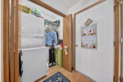 4224  Kirkwood Ct, Sheboygan, WI 53081 - Photo 7