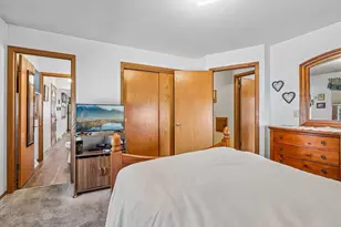 1425 Erin Ln, Waukesha, WI 53188 - Photo 23