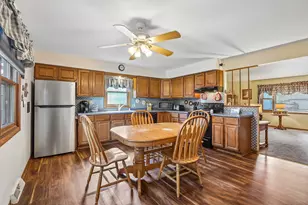 1425 Erin Ln, Waukesha, WI 53188 - Photo 11