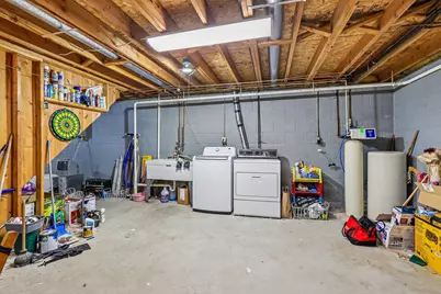 1425  Erin Ln, Waukesha, WI 53188 - Photo 27
