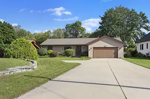3119 S Browns Lake Dr, Burlington, WI 53105 - Photo 33