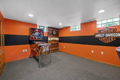 W164N8410  Hiawatha Ave, Menomonee Falls, WI 53051 - Photo 17