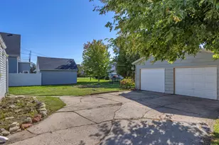 1541 Division Ave, Sheboygan, WI 53083 - Photo 25