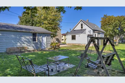 1541  Division Ave, Sheboygan, WI 53083 - Photo 27