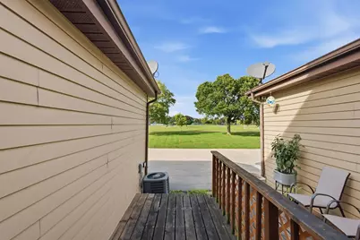 1321  Camden Way #B, Waukesha, WI 53186 - Photo 27