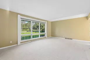 3250 Bermuda Blvd, Brookfield, WI 53045 - Photo 9
