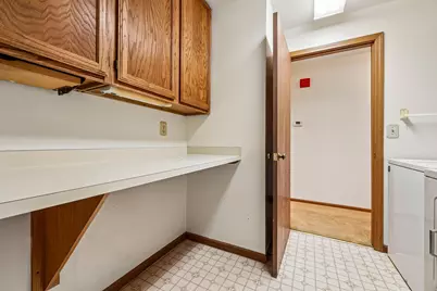 3725 W Loomis Rd, Greenfield, WI 53221 - Photo 13