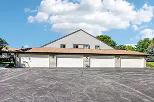 3725 W Loomis Rd, Greenfield, WI 53221 - Photo 29