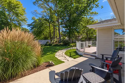 6800 N Reynard Rd, Fox Point, WI 53217 - Photo 29