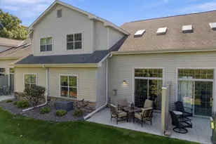 542 Cedar Bluffs Way, Slinger, WI 53086 - Photo 43