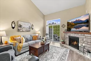 542 Cedar Bluffs Way, Slinger, WI 53086 - Photo 17