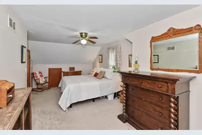 1523 E Tripoli Ave, Milwaukee, WI 53207 - Photo 19