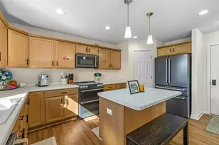 1421 Beacon Dr, Watertown, WI 53098 - Photo 9