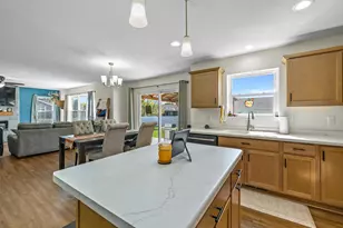 1421 Beacon Dr, Watertown, WI 53098 - Photo 7