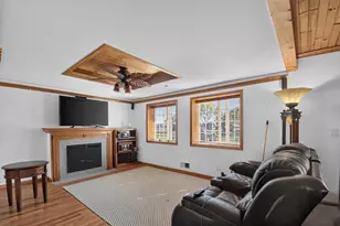 33940 Lagoon Dr, Burlington, WI 53105 - Photo 9