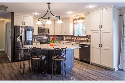 420  Wagon Dr, West Salem, WI 54669 - Photo 5