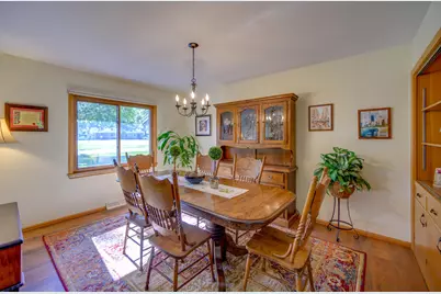 2820 W St James Ln, Mequon, WI 53092 - Photo 11