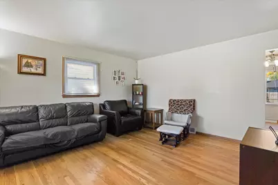 5461 N 106th St, Milwaukee, WI 53225 - Photo 7
