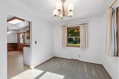 1115  Saratoga Pkwy, Oconomowoc, WI 53066 - Photo 13