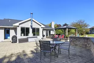 N7066 Lakeshore Ave, Sugar Creek, WI 53121 - Photo 27