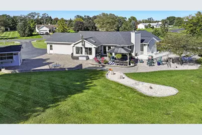 N7066  Lakeshore Ave, Sugar Creek, WI 53121 - Photo 45