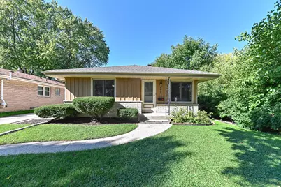 2403 S 94th St, West Allis, WI 53227 - Photo 3