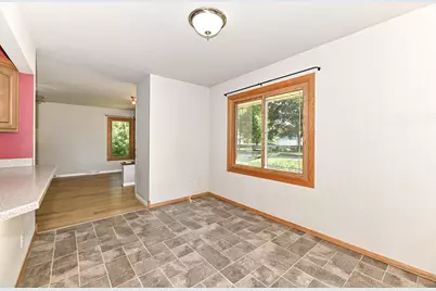 2403 S 94th St, West Allis, WI 53227 - Photo 13