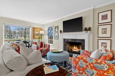 3916 N Ridgefield Cir, Shorewood, WI 53211 - Photo 9