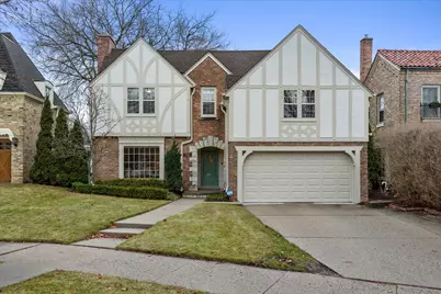 3916 N Ridgefield Cir, Shorewood, WI 53211 - Photo 1