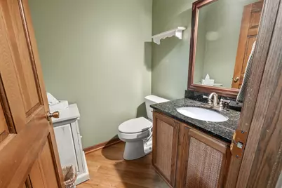 7776 W Tuckaway Shores Dr, Franklin, WI 53132 - Photo 19