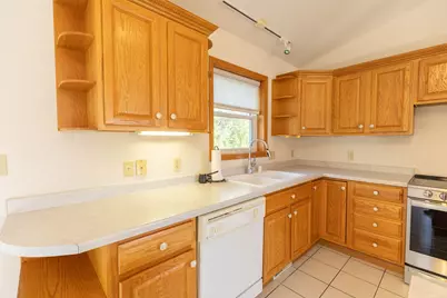 919  Oak Ave -, Onalaska, WI 54650 - Photo 11