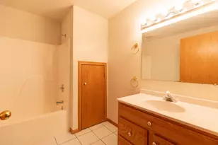 919 Oak Ave -, Onalaska, WI 54650 - Photo 25