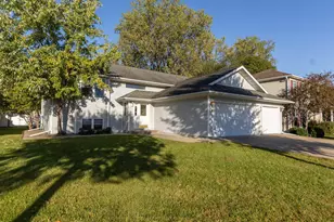 919 Oak Ave -, Onalaska, WI 54650 - Photo 1