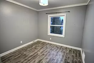 3017 S Hanson Ave, Milwaukee, WI 53207 - Photo 9