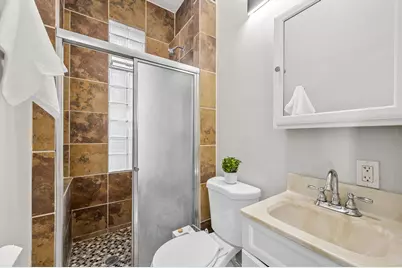 2572 S Howell Ave, Milwaukee, WI 53207 - Photo 15