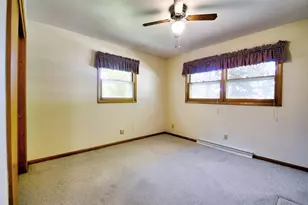 1017 E Kilbourn Ave, West Bend, WI 53095 - Photo 5