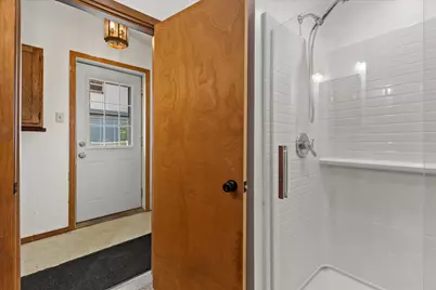 8012  Fox River Rd, Racine, WI 53185 - Photo 25