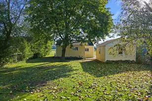 8012 Fox River Rd, Racine, WI 53185 - Photo 5