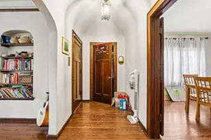3247 N Summit Ave, Milwaukee, WI 53211 - Photo 15