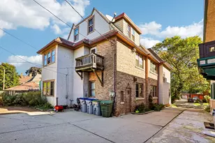 3247 N Summit Ave, Milwaukee, WI 53211 - Photo 43