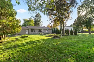 1036 Glenview Dr, Manitowoc, WI 54220 - Photo 23