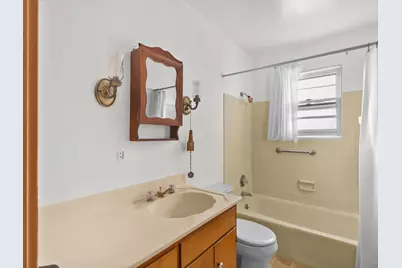1036  Glenview Dr, Manitowoc, WI 54220 - Photo 13