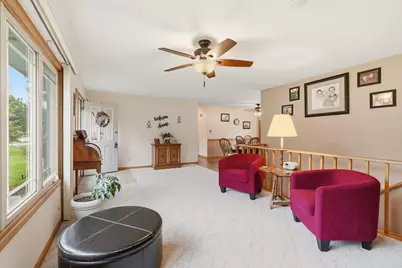 1014 N Meadow Dr, Silver Lake, WI 53170 - Photo 5