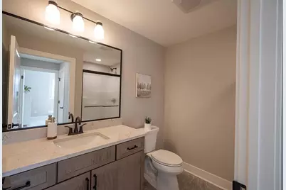 N51W18921  Quietwood Dr, Menomonee Falls, WI 53051 - Photo 31