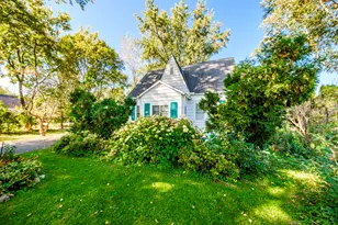 3285 Fiebrantz Dr, Brookfield, WI 53005 - Photo 9