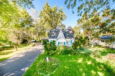 3285  Fiebrantz Dr, Brookfield, WI 53005 - Photo 7