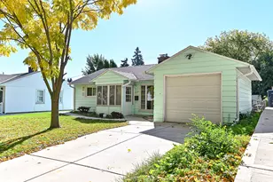 6117 W Bennett Ave, Milwaukee, WI 53219 - Photo 11