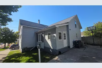 1020 N 11th St, Sheboygan, WI 53081 - Photo 35