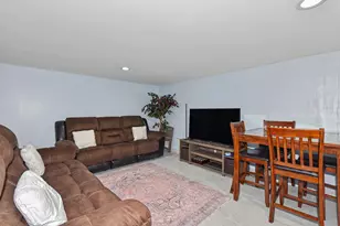 3732 W Cold Spring Rd, Greenfield, WI 53221 - Photo 25
