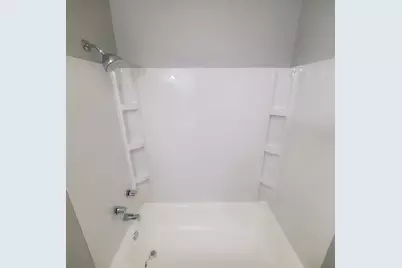 6716 N 55th St, Milwaukee, WI 53223 - Photo 7